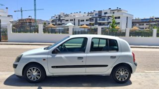 Renault Clio 2002