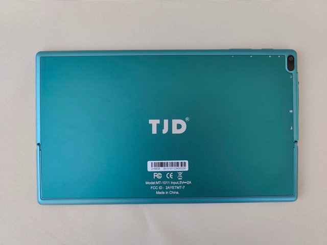 Tablet TJD 10.1" Android 2GB + 64GB con cargador