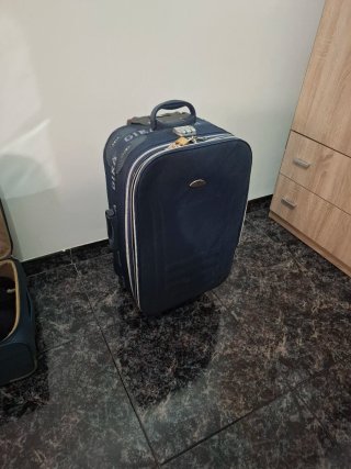 Maleta de viaje azul