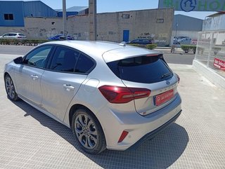 Ford Focus 1.0 Ecoboost MHEV 114kW ST-Line Auto