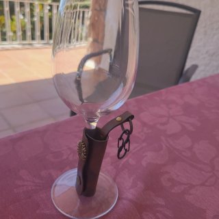 Copa vino metacrilato funda cuero