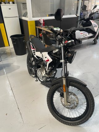 Rieju Tango Enduro Manual Negra/Plata