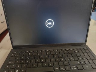 Portátil Dell Vostro 3520 + Cargador