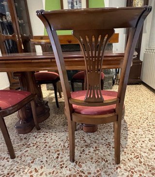 Mesa de comedor de madera con 4 sillas