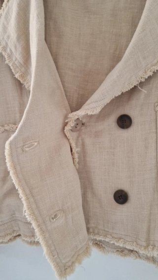 Cazadora Zara corta desflecada Talla S