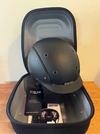 Casco hípica CASCO Champ-3 nuevo talla L 58-62