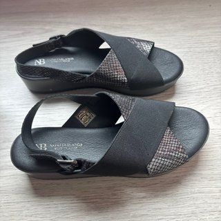 Sandalias cuña Natalia Blanco piel 39