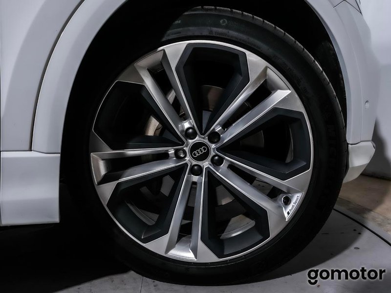 Audi Q8 2022, foto 11