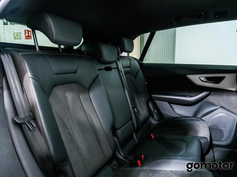 Audi Q8 2022, foto 25