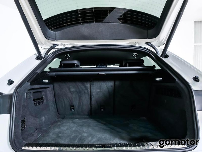 Audi Q8 2022, foto 26