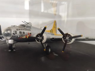 Maqueta B-17G Flying Fortress 1:72 Hasegawa