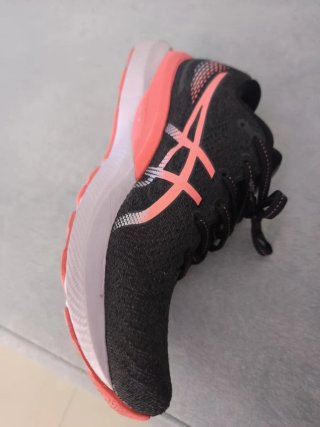 ASICS Botines Negros y Rosas