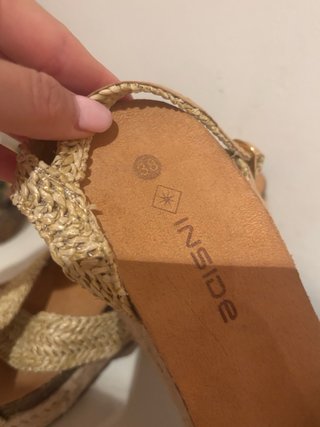 Sandalias cuña Inside beige talla 38
