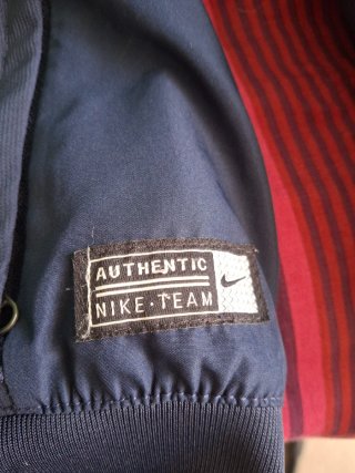 Chaqueta Nike Dri-FIT Azul y Blanca Talla S
