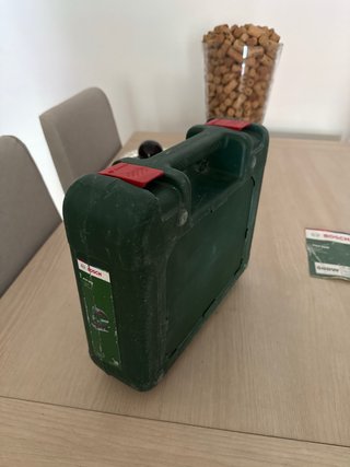 Caja Bosch PST 650 para caladora