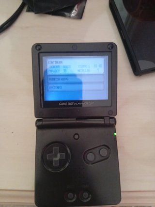 Nintendo Game Boy Advance SP + Pokémon Zafiro