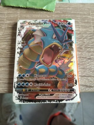 Gyarados VMAX Carta Pokémon 330 HP
