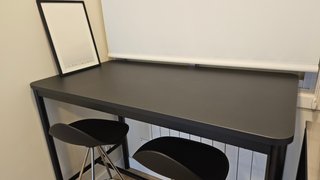 Mesa alta negra