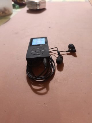 Reproductor MP3 AGPTEK Negro