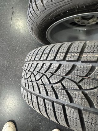 4 Ruedas + Llantas 205/60/16 92H