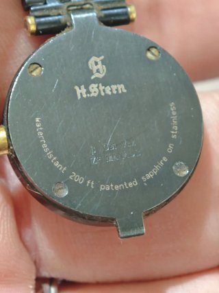 Reloj H.Stern Negro y Dorado