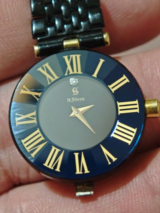 Reloj H.Stern Negro y Dorado