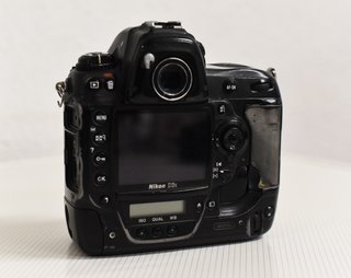 Nikon D3S averiada + cargador/batería