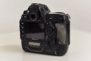 Nikon D3S averiada + cargador/batería