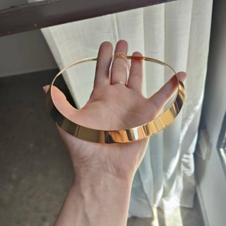 Collar choker metálico dorado
