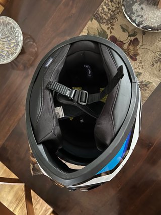 Casco Shark