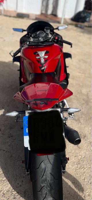 Yamaha R6R
