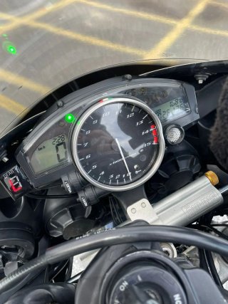 Yamaha R1 2006