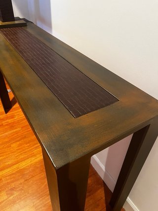 Consola Diseño Piel y Metal + Lámpara Diseño.