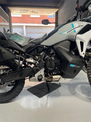 CFMOTO 1000MT-X