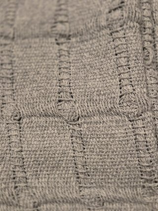 Colcha o funda de sofá gris