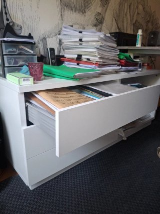 Cajonera blanca con baldas y cajones