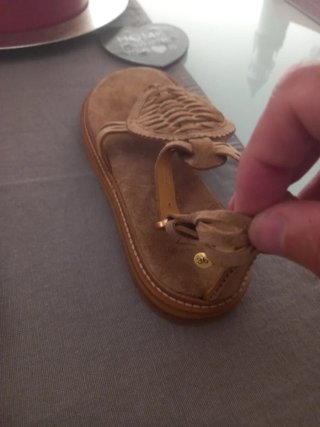 Sandalias efecto ante marrón