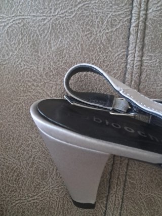 Zapatos de vestir plateados para mujer