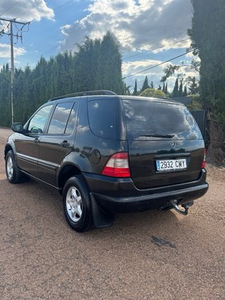 Mercedes-Benz Ml 2000