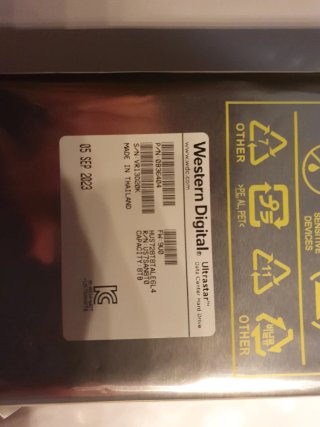 Western Digital Ultrastar 8TB SATA