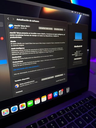 Macbook Air 13' Chip M1 8GB