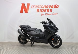 Yamaha TMAX 560