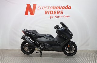 Yamaha TMAX 560