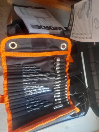 Taladro Percutor Worx 13mm/20V + 30 Accesorios
