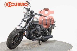 MOTO GUZZI V9 BOBBER
