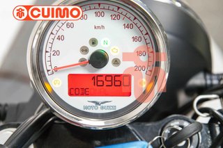 MOTO GUZZI V9 BOBBER