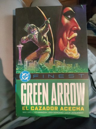Dc finest green arrow. el cazador acecha