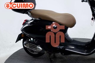 VESPA PRIMAVERA 125