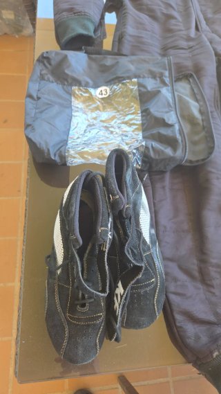 Pack Karting Iniciación - Mono (T 48) + Botas T43