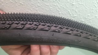 Cubierta Kenda 700x40 para Bicicleta
